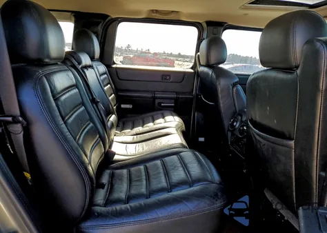 2005 Hummer H2 z USA, uszkodzony, nr VIN 5GRGN23U95H126939